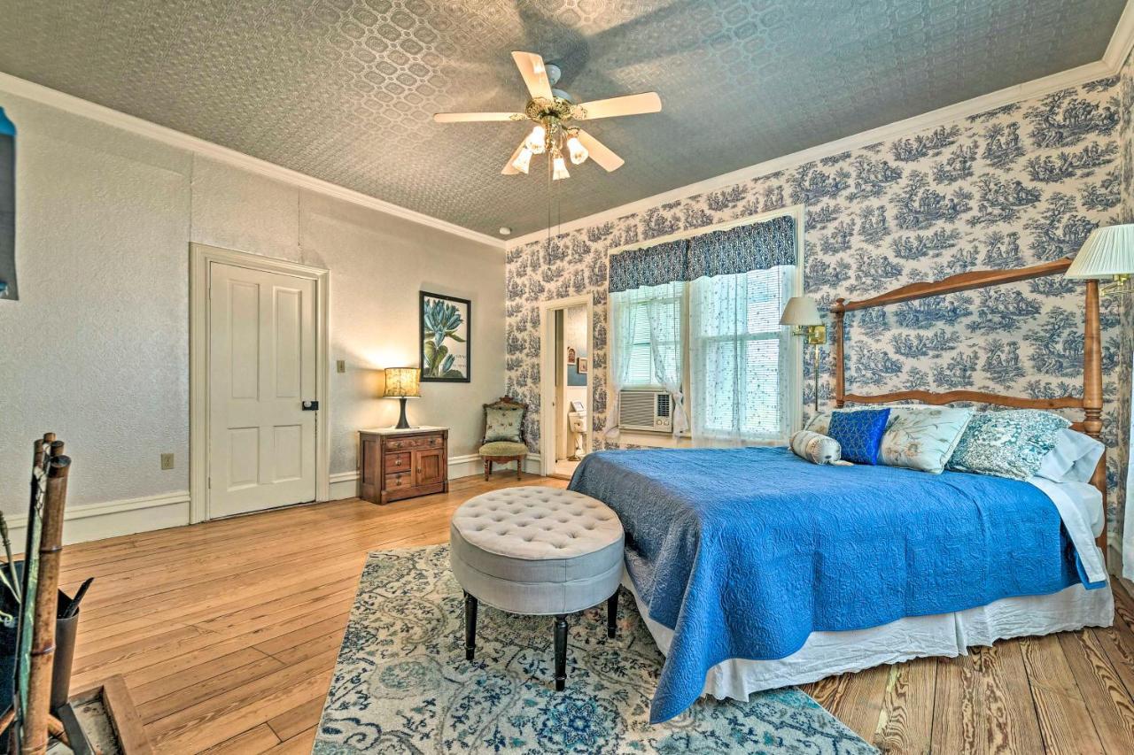 The Lilly House Historic Glen Rose Home With Porch! Exterior photo
